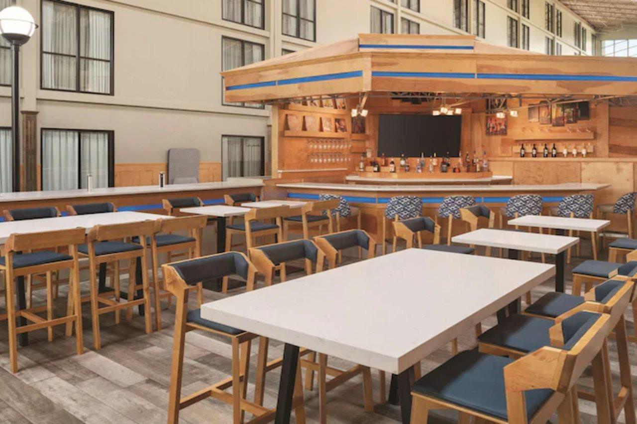 Hotel Wyndham Garden Conference Center Champaign - Urbana Zewnętrze zdjęcie