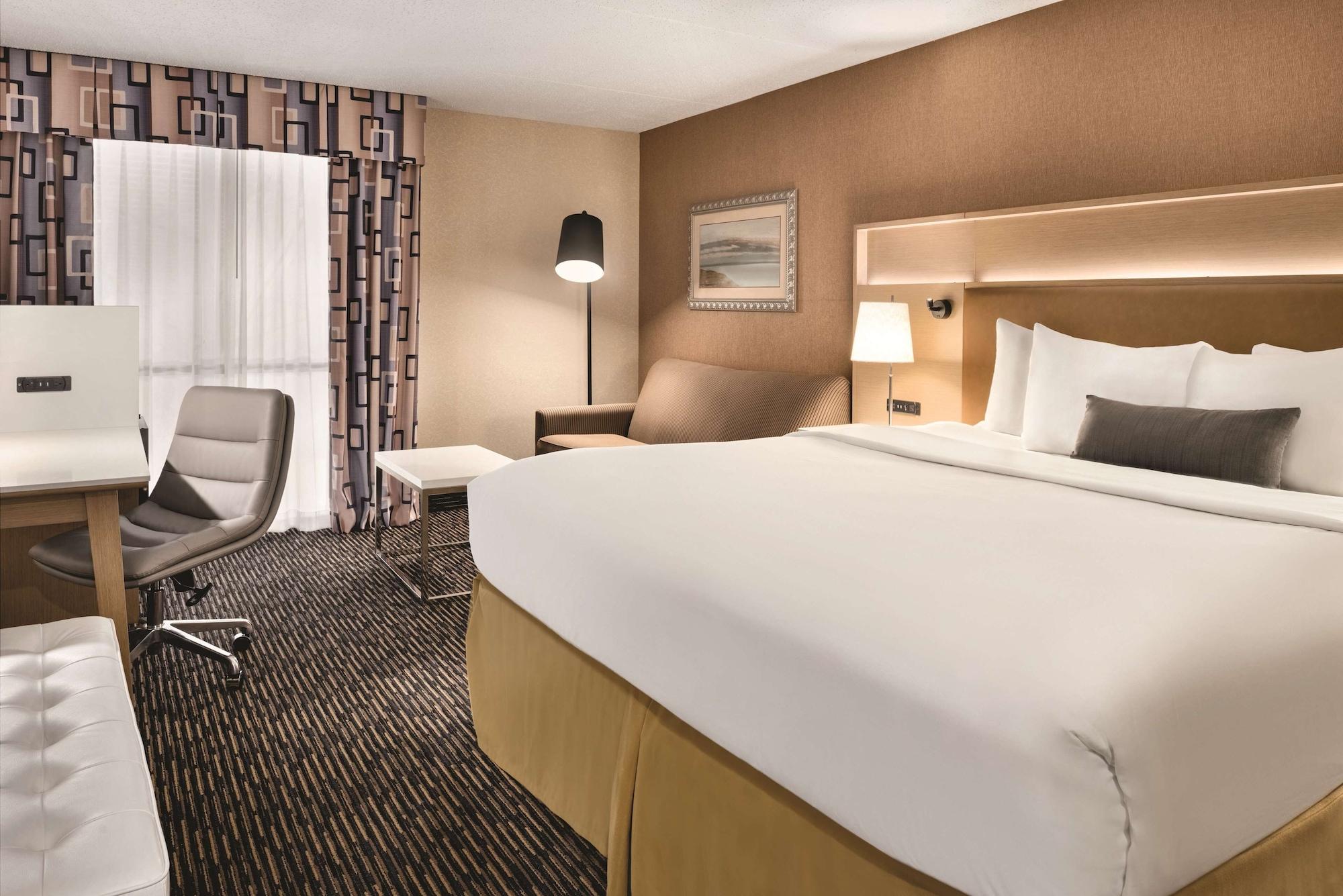 Hotel Wyndham Garden Conference Center Champaign - Urbana Zewnętrze zdjęcie