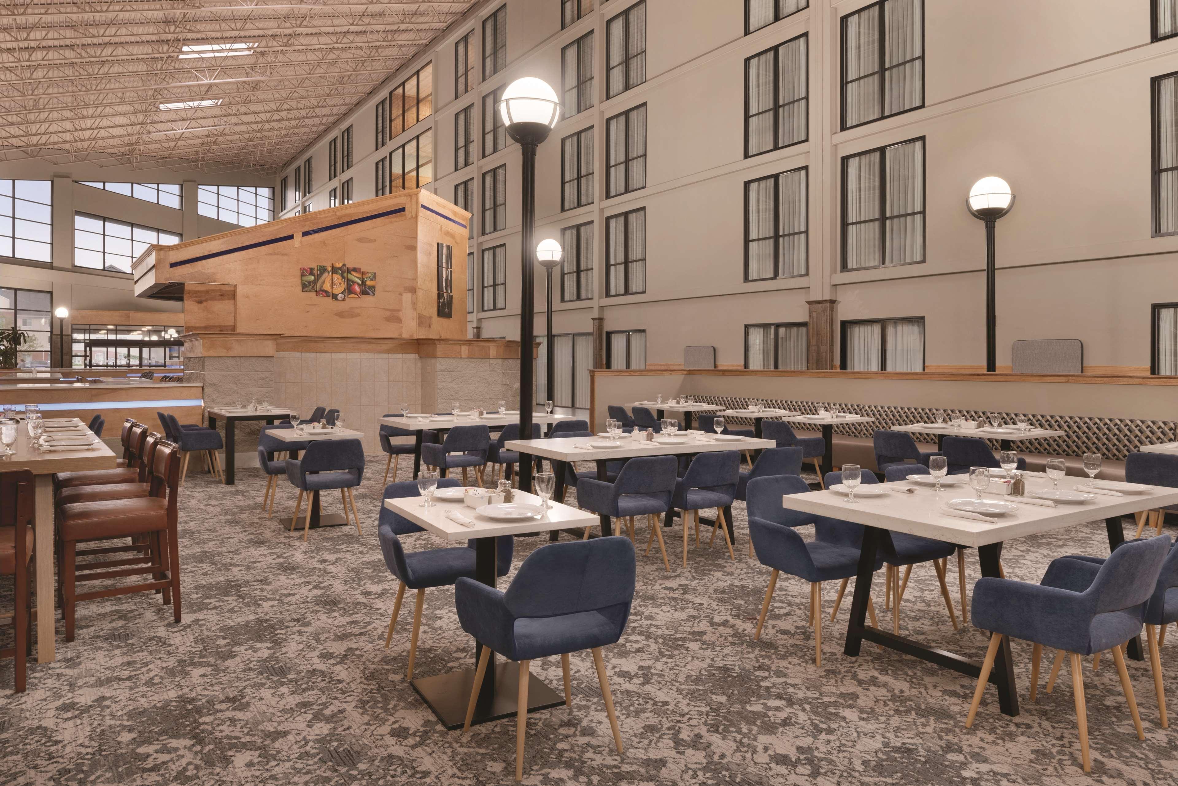Hotel Wyndham Garden Conference Center Champaign - Urbana Zewnętrze zdjęcie