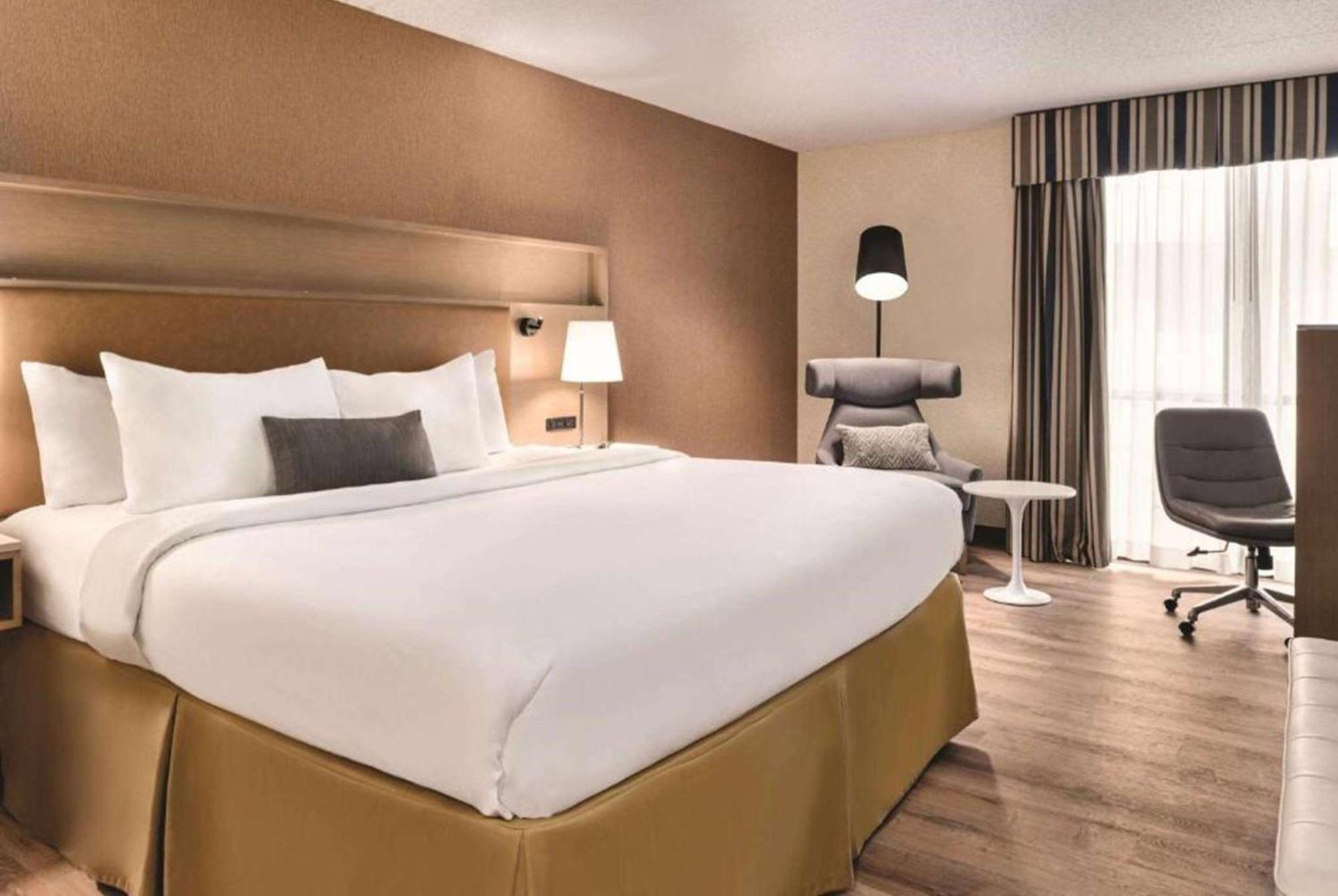 Hotel Wyndham Garden Conference Center Champaign - Urbana Zewnętrze zdjęcie