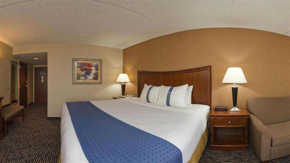 Hotel Wyndham Garden Conference Center Champaign - Urbana Zewnętrze zdjęcie